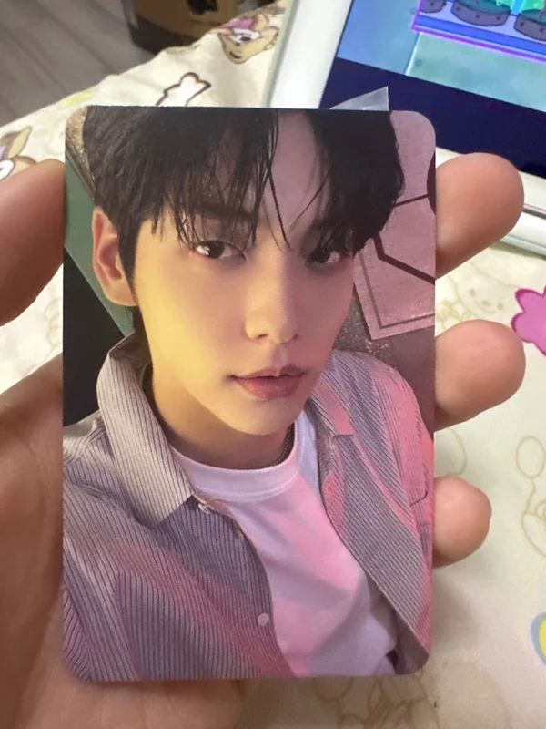 TOMORROW X TOGETHER 2024 SEASON'S GREETINGS
