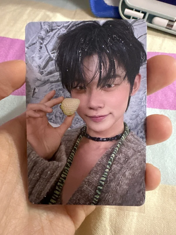 TOMORROW X TOGETHER JAPAN POP-UP STORE 2024 RANDOM PHOTO CARD