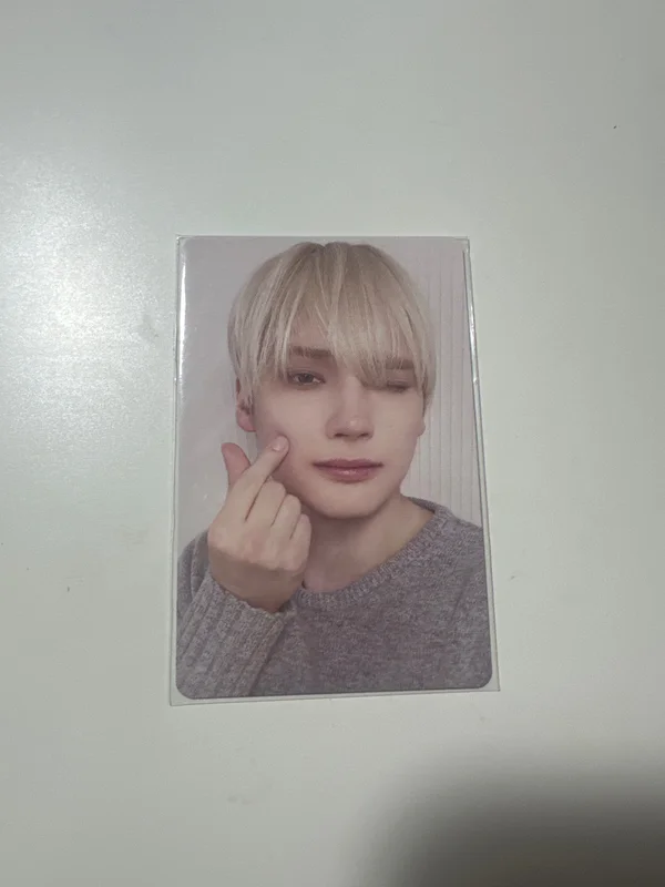 7TH YEAR: A Moment of Stillness in the Thorns WEVERSE JAPAN LUCKY DRAW