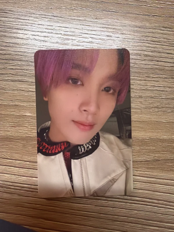 2 Baddies Target Exclusive Haechan Photobook Ver. US ver.