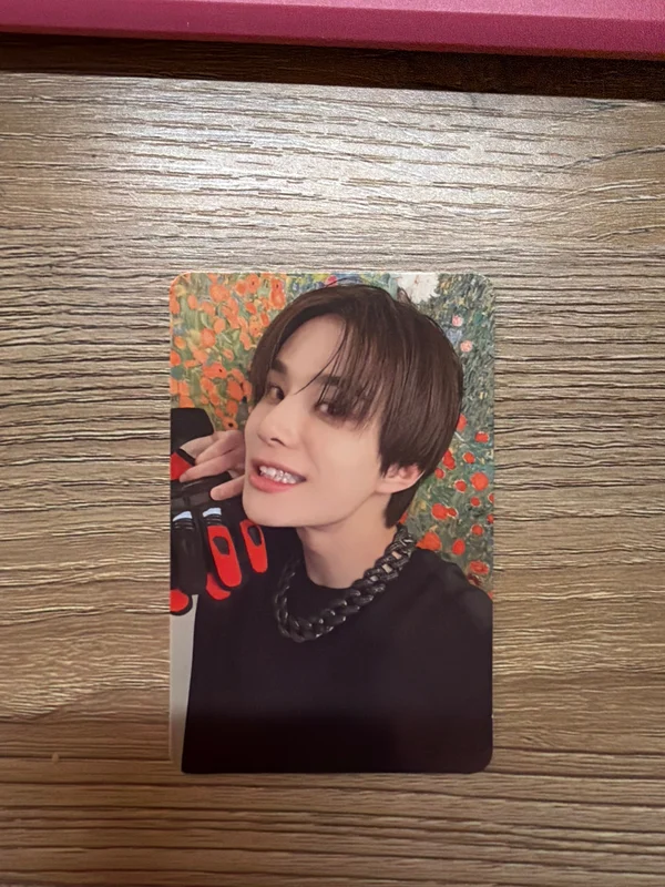 2 Baddies Photobook Ver. FASTER Ver.
