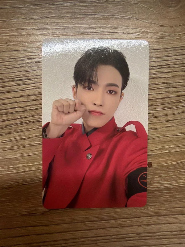 ATEEZ WORLD TOUR [THE FELLOWSHIP : BREAK THE WALL] IN SEOUL Blu-ray