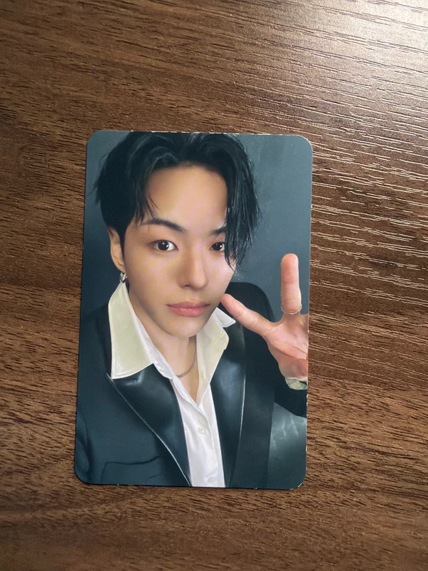 REBOOT YG TAG ALBUM WHITE Ver.