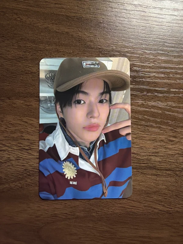LAST NIGHT PHOTOCARD COLLECT BOOK