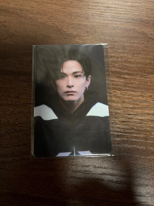 TREASURE 2025 SEASONS GREETINGS TREASURE PROFILE PHOTO SET