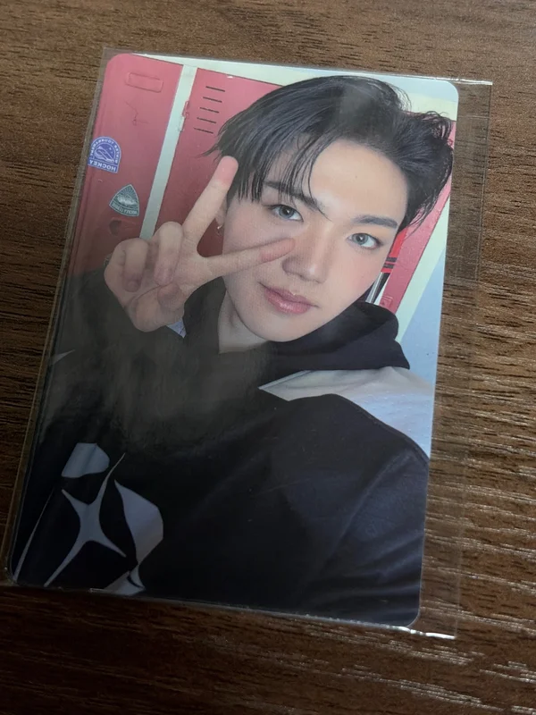 TREASURE 2025 SEASONS GREETINGS REWARD