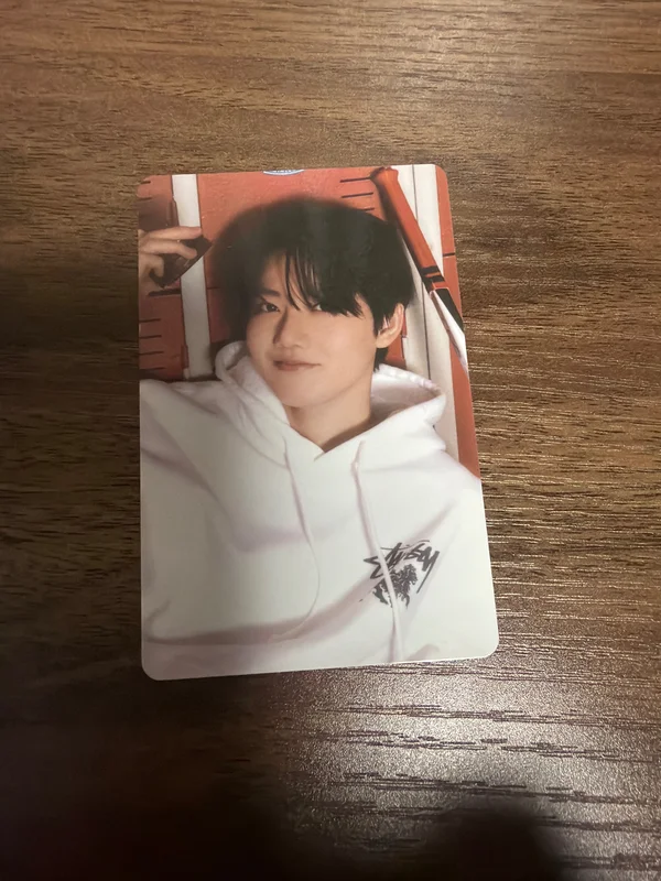 TREASURE 2025 SEASONS GREETINGS