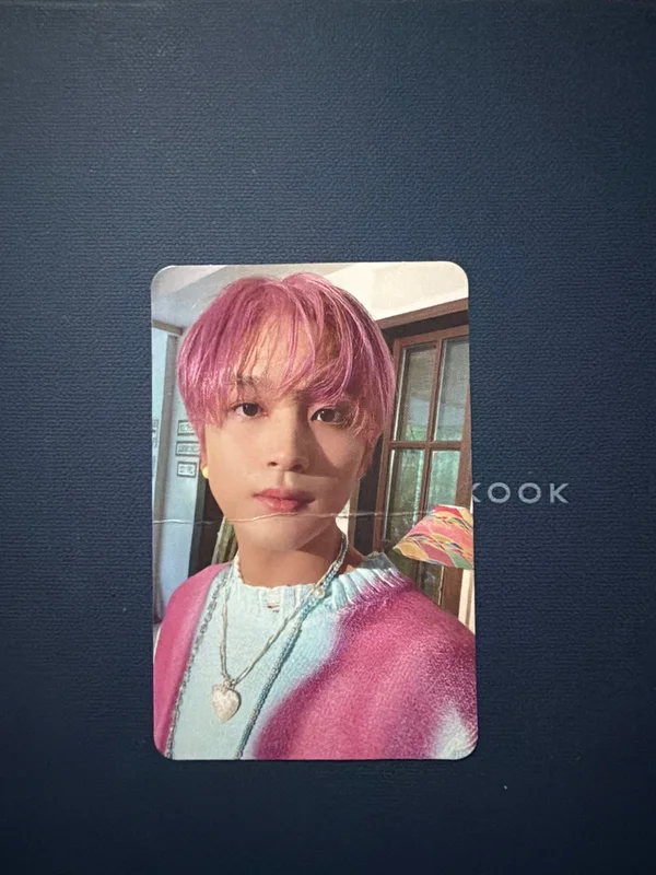 2 Baddies Photobook Ver. US ver.