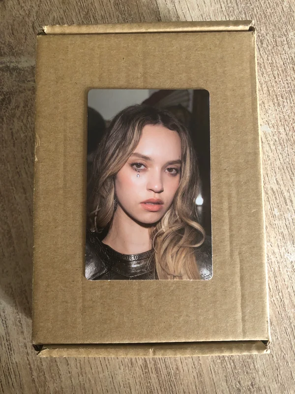 SIS (Soft Is Strong) Target Exclusive/HMV