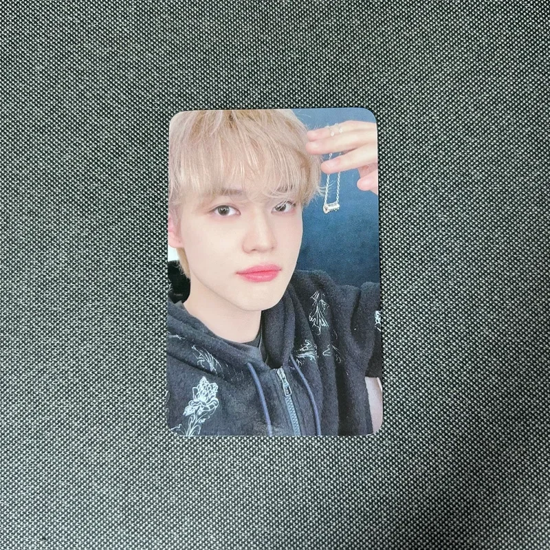 CHENLE ARTIST BIRTHDAY MINI CAKE HOLDER