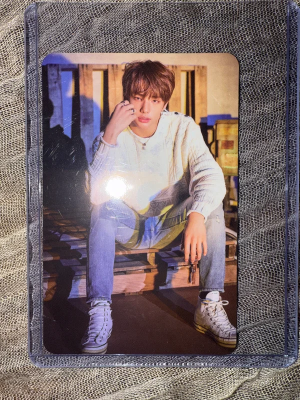 Pocamarket, Stray Kids HYUNJIN Clé 2 : Yellow Wood K-pop Photocard