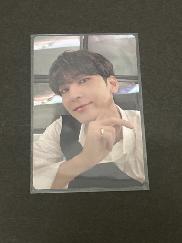 17 IS RIGHT HERE WEVERSE