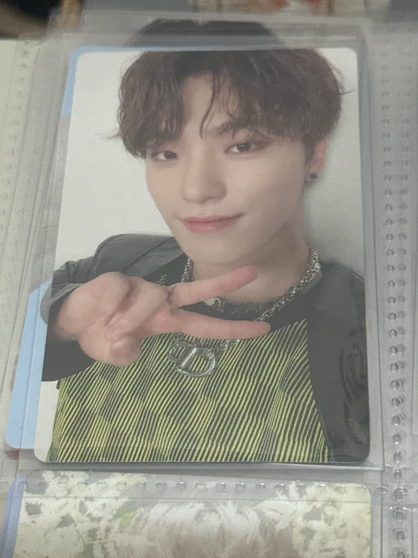 2022 SVT PHOTOBOOK THE NAME;17