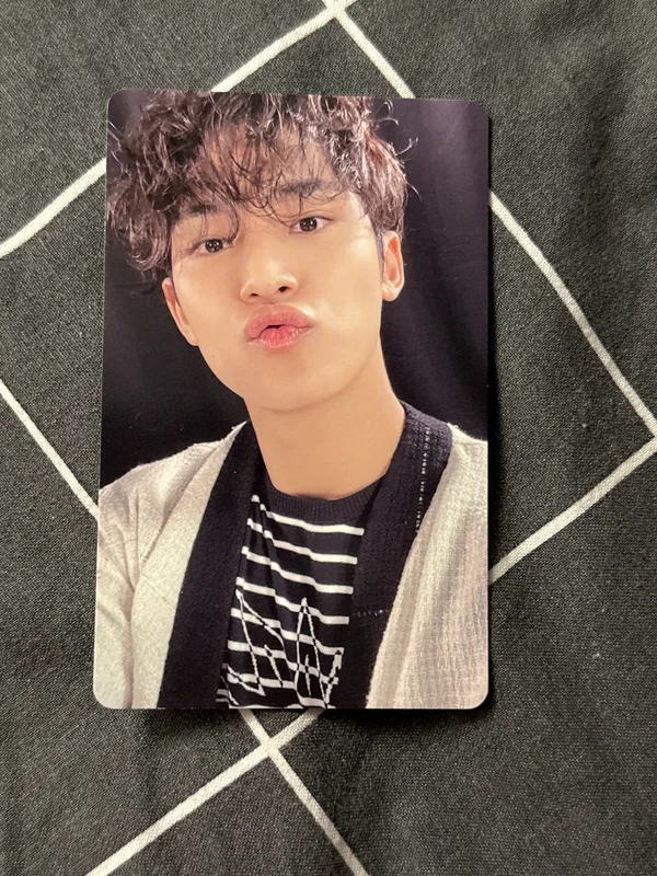 2022 SEVENTEEN in CARAT LAND MEMORY BOOK+ DVD