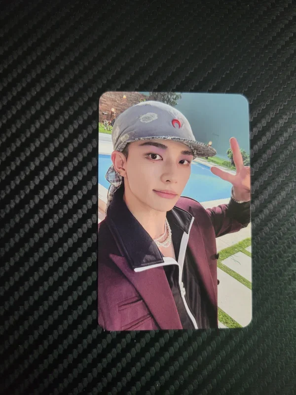 Hyunjin - DO IT (SET SPEAKER VER.)