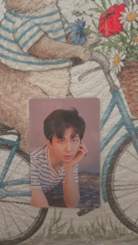 LOVE YOURSELF 'Tear'