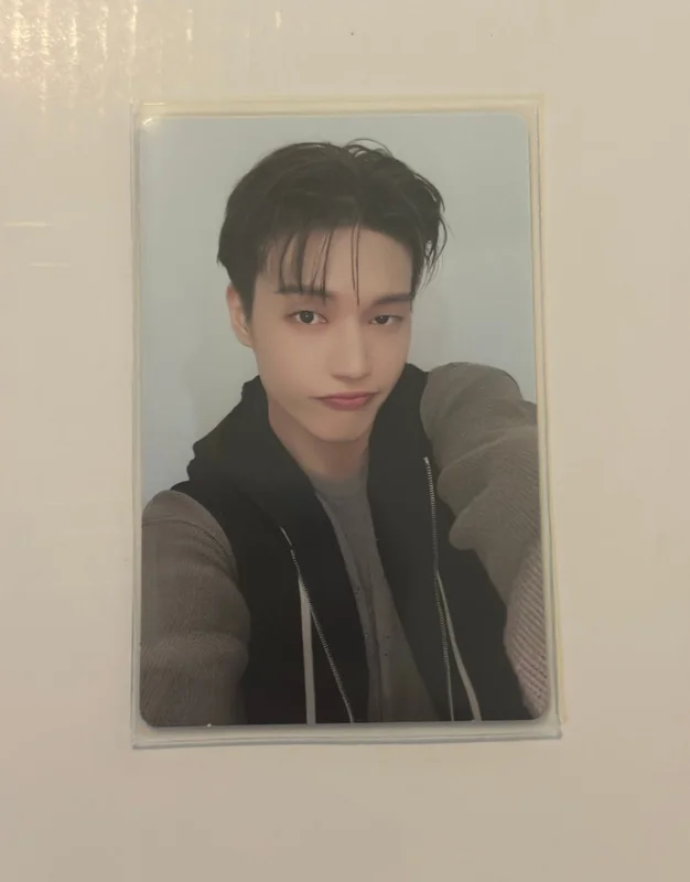 GOLDEN HOUR : Part.1 hello82