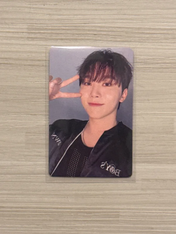 SPILL THE FEELS YIZHIYU