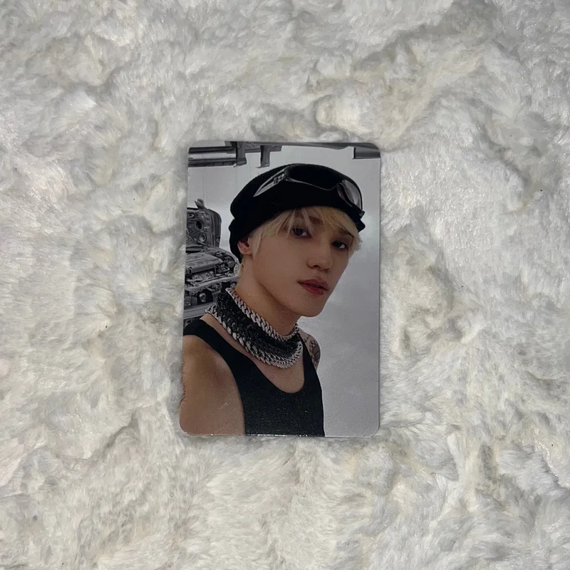 2 Baddies Photobook Ver. FASTER Ver.