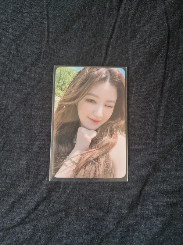 2023 (G)I-DLE WORLD TOUR [I am FREE-TY] IN SEOUL PHOTOCARD SET