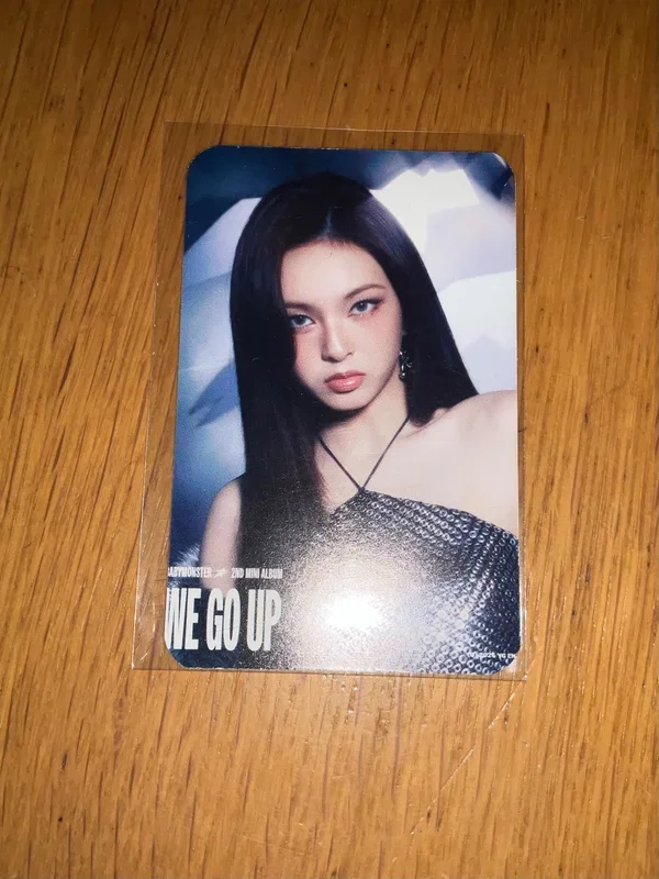 WE GO UP POSTCARD Ver. special gift CHIQUITA/RUKA