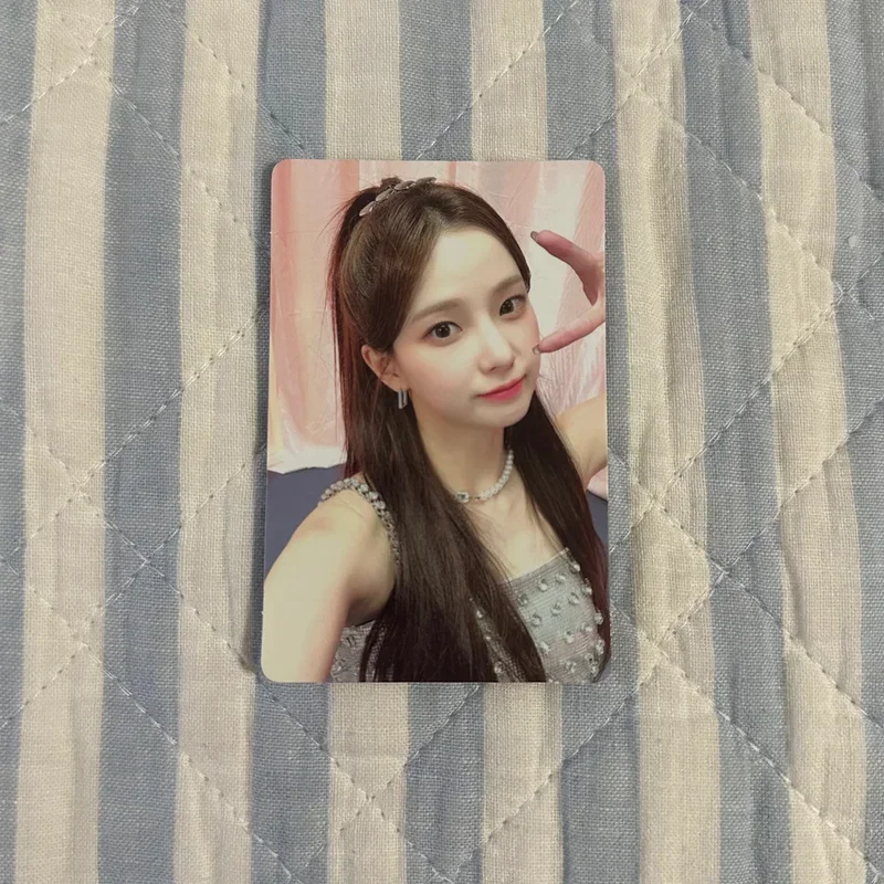 yujin lovestruck! first blush ver