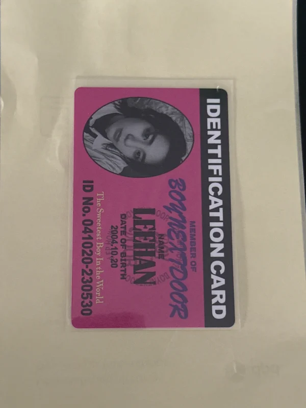 LEEHAN HOW WEVERSE ALBUM ID CARD