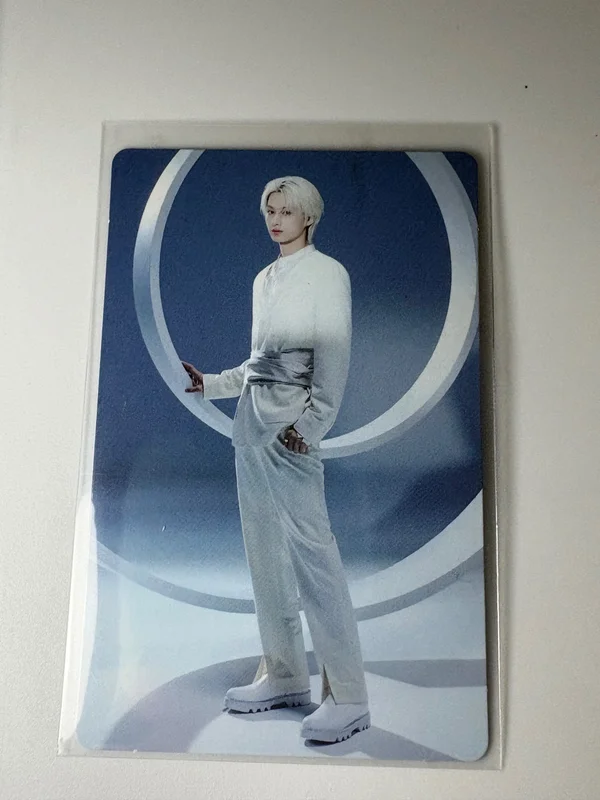 SEVENTEEN WORLD TOUR [NEW_] Trading Card Set