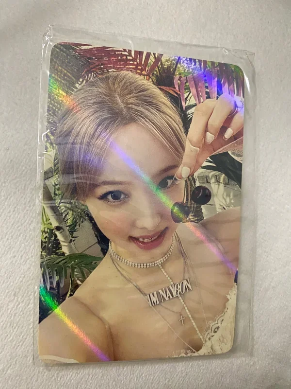 IM NAYEON WITHMUU