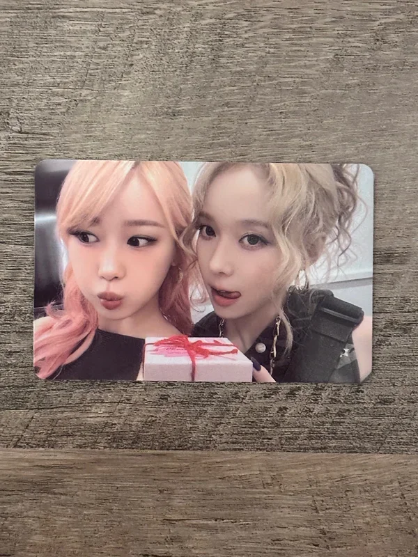 2024 PINK CHRISTMAS PHOTO CARD RANDOM PACK