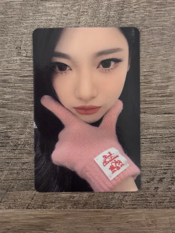 2024 PINK CHRISTMAS PHOTO CARD RANDOM PACK