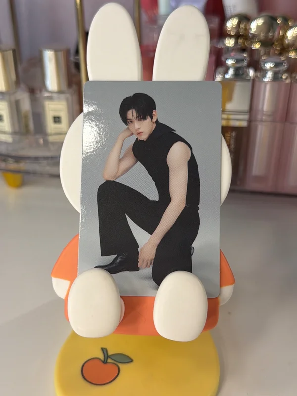 TOMORROW X TOGETHER WORLD TOUR [ACT : TOMORROW] Mini Photo Card