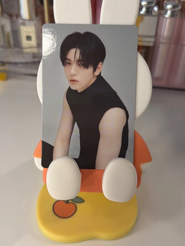 TOMORROW X TOGETHER WORLD TOUR [ACT : TOMORROW] Mini Photo Card