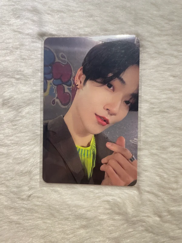 BE AWAKE Jewel Case Ver.