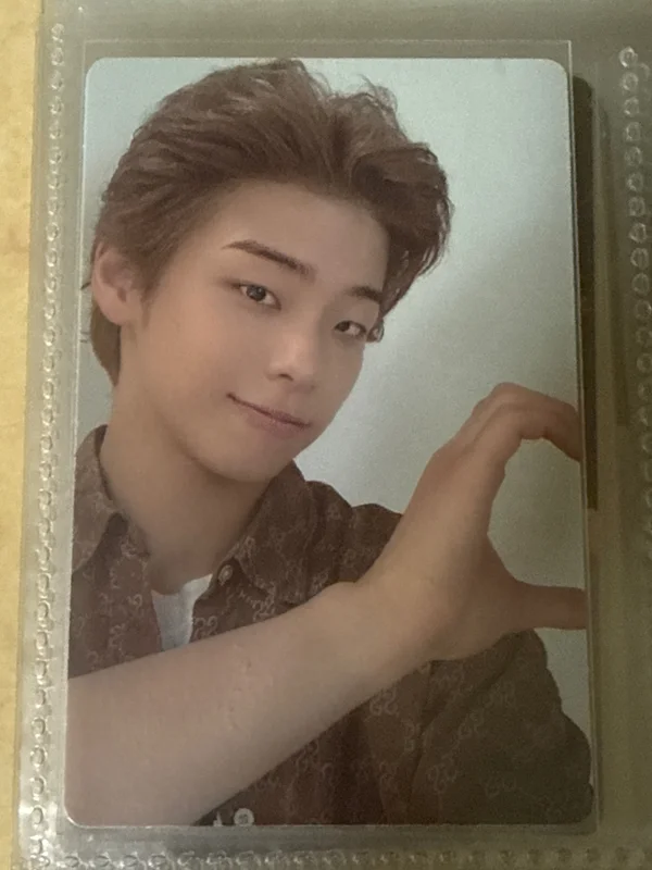 Trophy POCAALBUM ver.