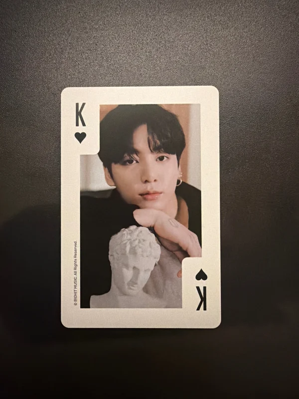 ARMY MEMBERSHIP: MERCH PACK