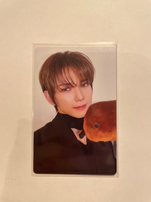 GOLDEN HOUR : Part.2 hello82 POP-UP Exclusive