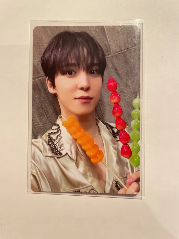 GOLDEN HOUR : Part.1 Walmart Exclusive