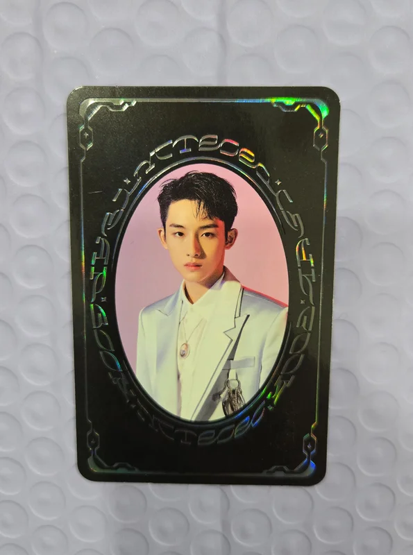 RESONANCE Pt.1 YEARBOOK CARD