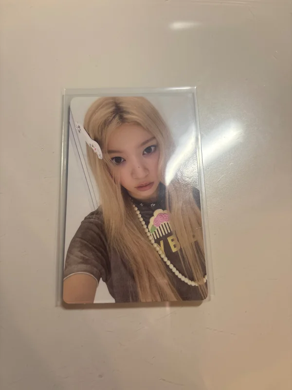 NOT CUTE ANYMORE ILLIT X Ashley Williams Pouch Ver.