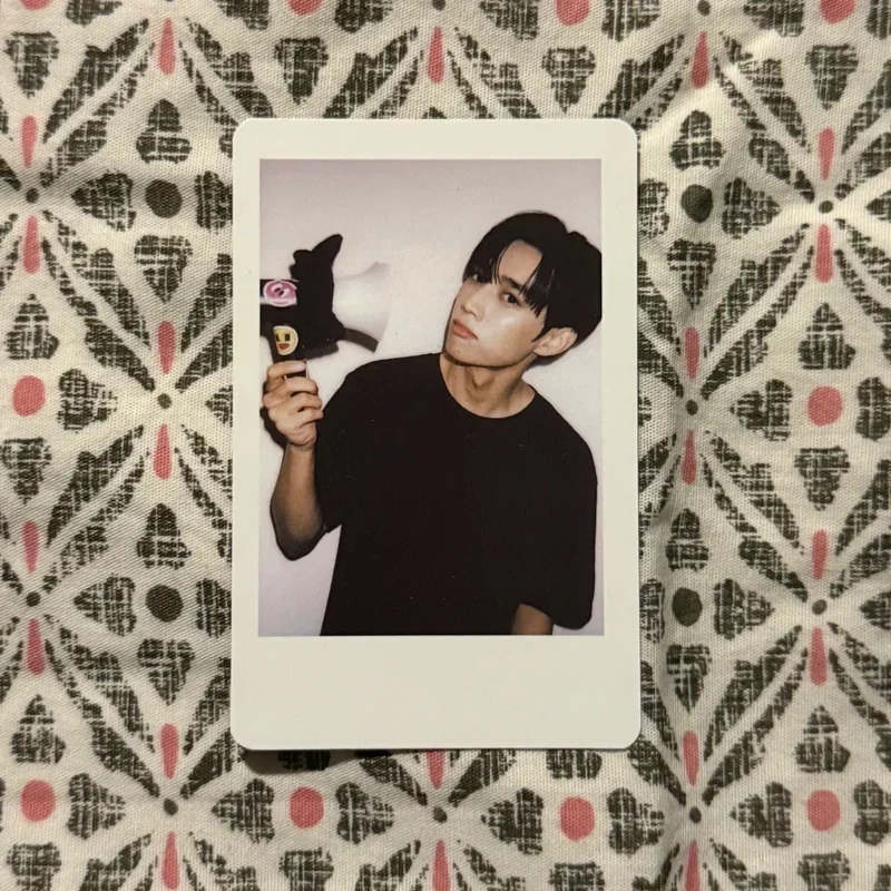 THE BOYZ 2ND WORLD TOUR : ZENERATION OFFICIAL LIGHT STICK CHOU CHOU