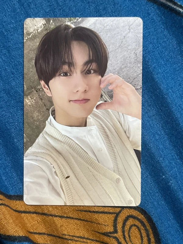 ROMANCE : UNTOLD Weverse Albums Ver.