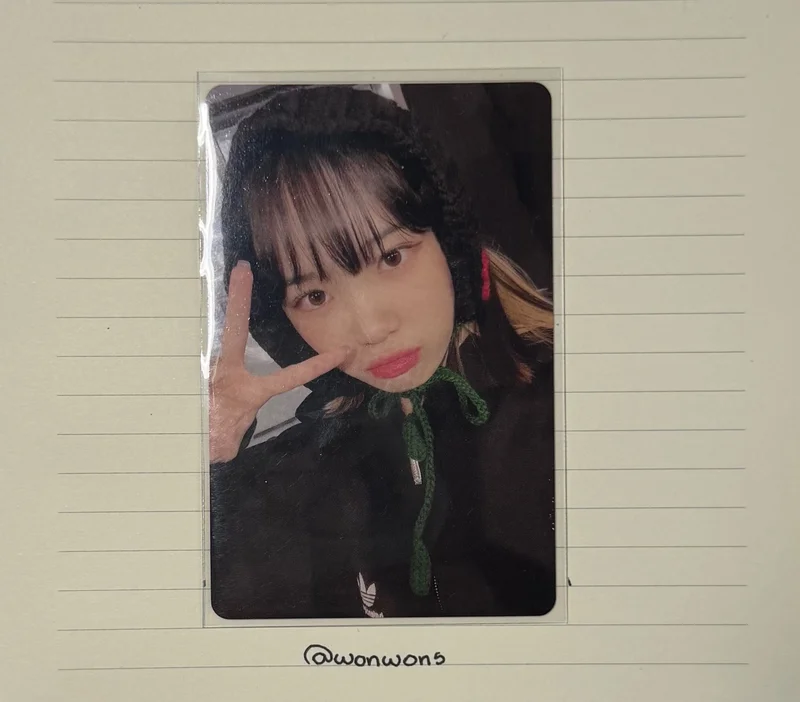 LE SSERAFIM's DAY OFF IN JEJU PHOTOBOOK