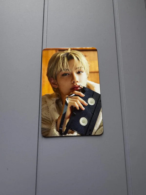 2021 SEASON'S GREETINGS Felix