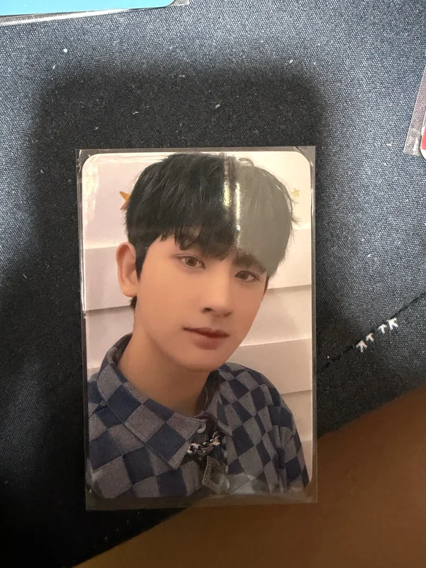 YOUNI-BIRTH KPOP MERCH HYUNGSEOK
