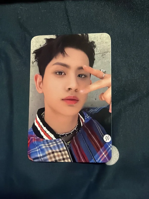 YOUNI-Q EVERLINE HYUNGSEOK