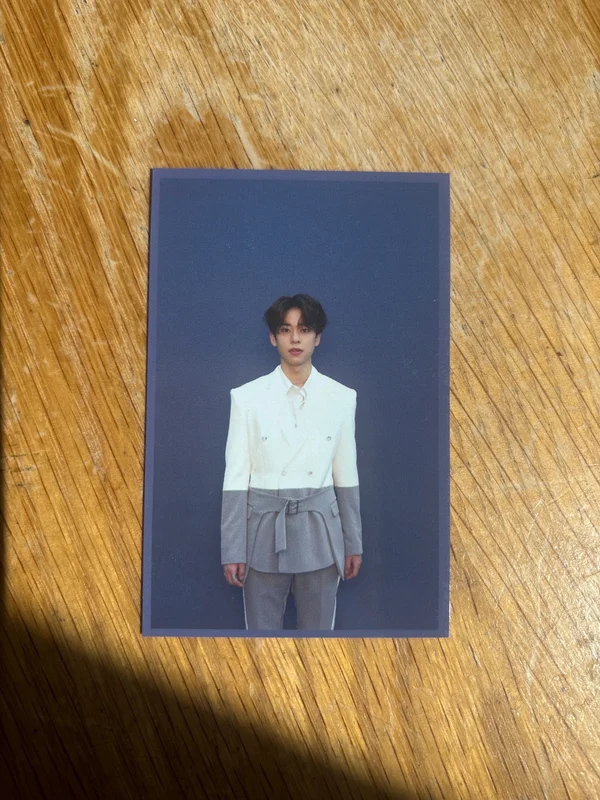 VIVID D VER DONGHYUN