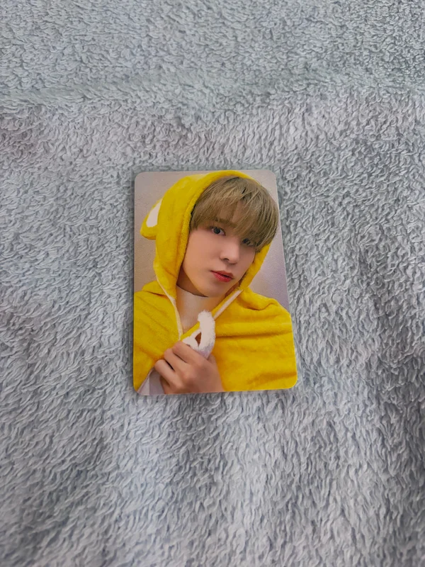 GOLDEN HOUR : Part.2 Hellolive shop LUCKY DRAW