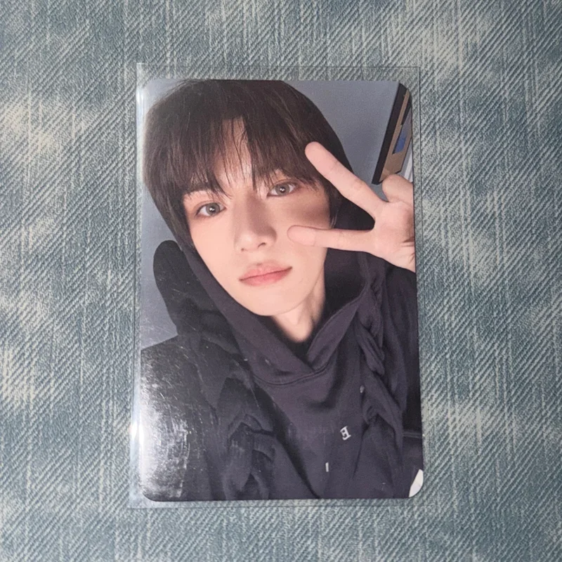 minisode 3: TOMORROW Weverse Albums ver. Version B