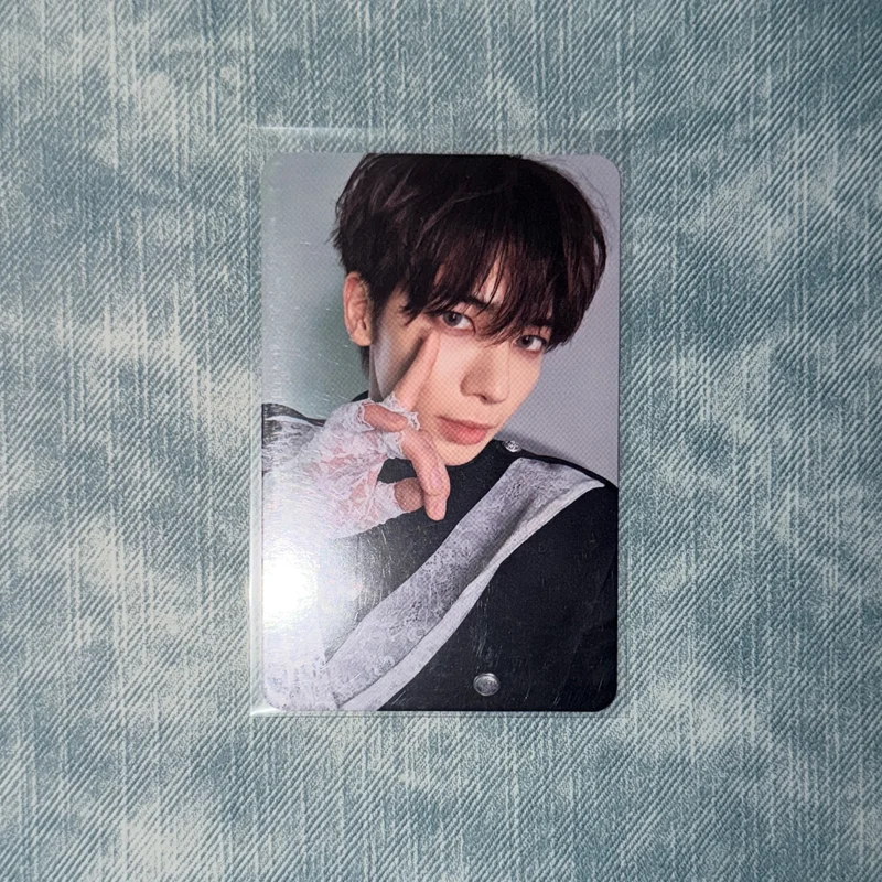minisode 3: TOMORROW Weverse Albums ver. Version A